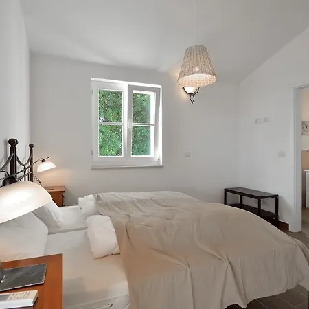 Miramar Villa