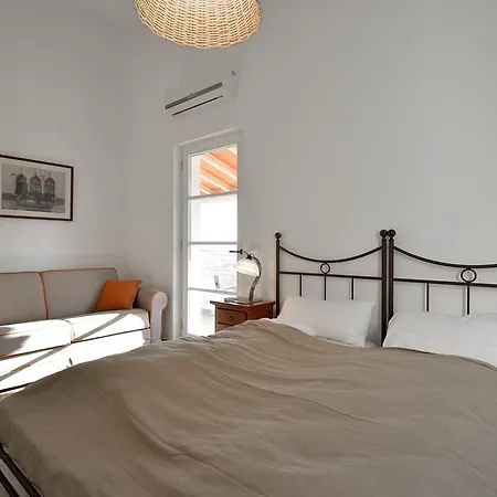 Miramar Villa *