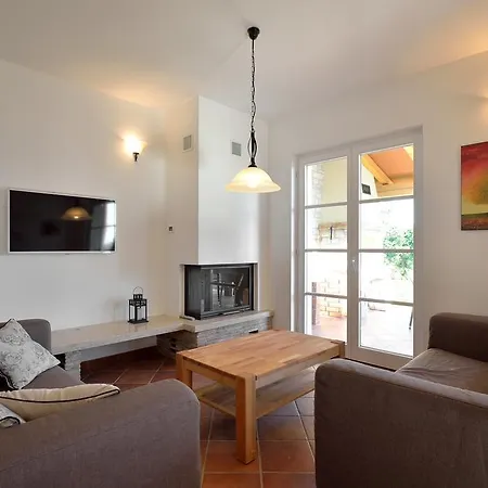 Miramar Villa
