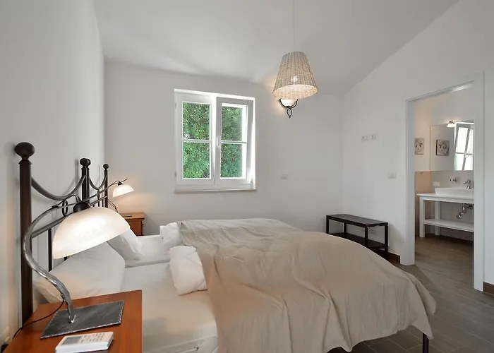 Miramar Villa