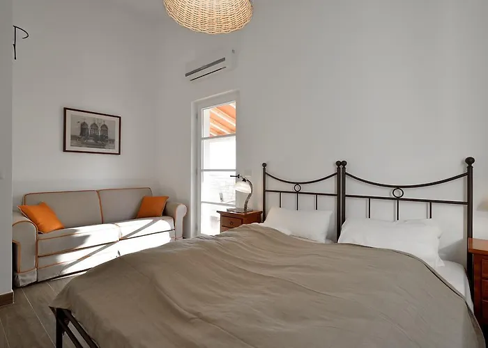 Miramar Villa *