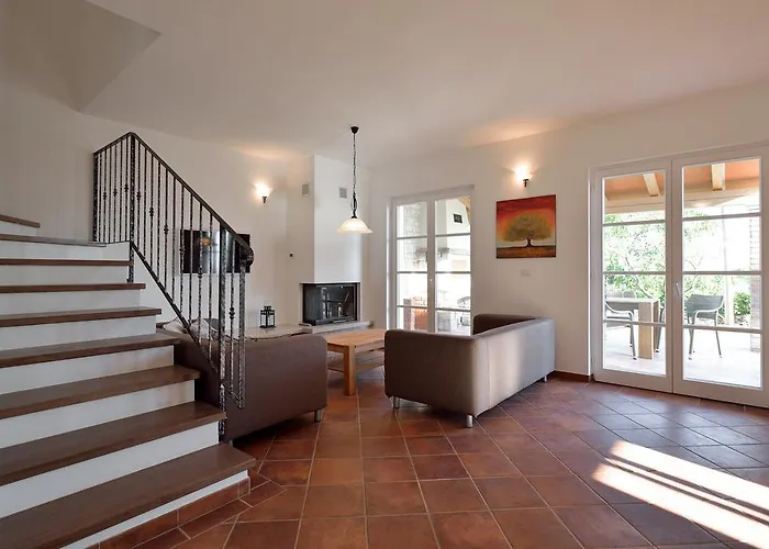 Miramar Villa *