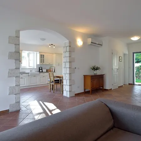 Miramar * Tar-Vabriga